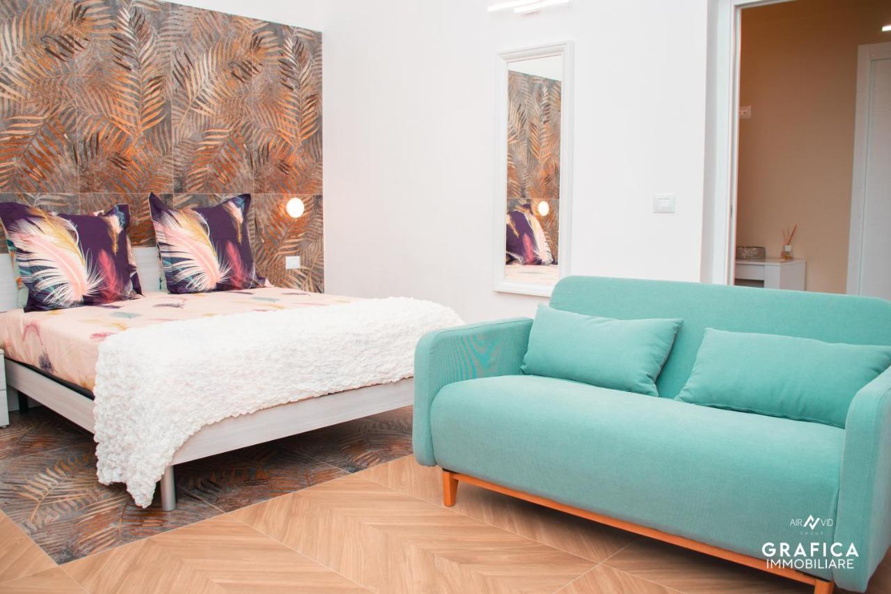 Ameli Home Luxury Apartment ตารันโต ภายนอก รูปภาพ