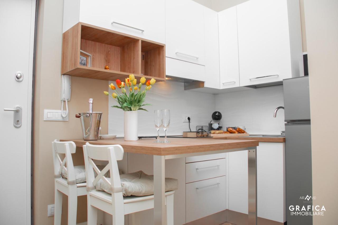 Ameli Home Luxury Apartment ตารันโต ภายนอก รูปภาพ