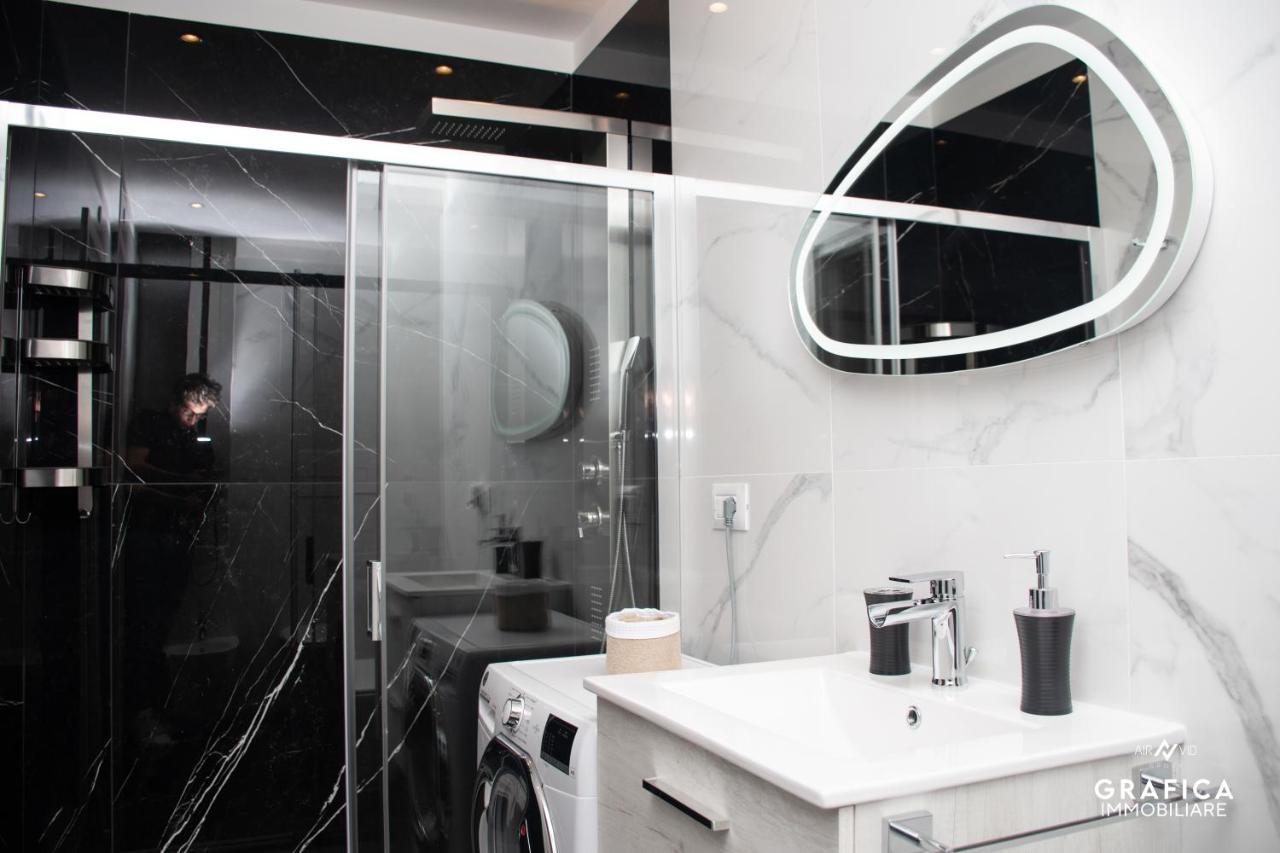 Ameli Home Luxury Apartment ตารันโต ภายนอก รูปภาพ