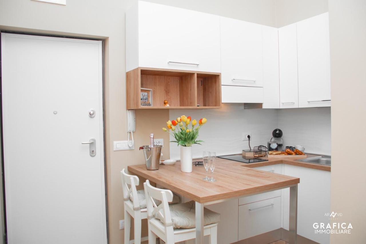 Ameli Home Luxury Apartment ตารันโต ภายนอก รูปภาพ