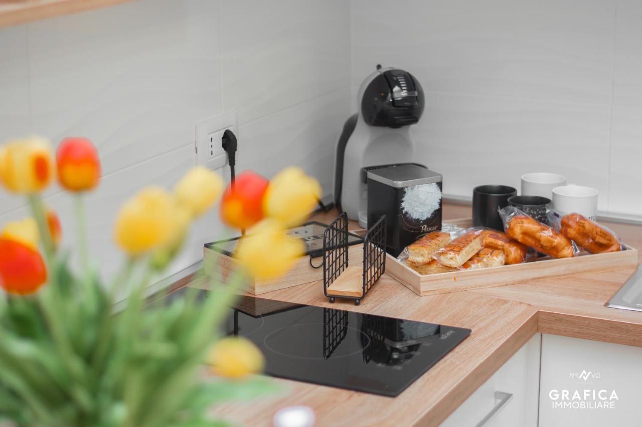 Ameli Home Luxury Apartment ตารันโต ภายนอก รูปภาพ